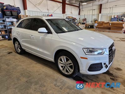 Czwarte zdjęcie samochodu z boku: 2017 AUDI Q3 PREMIUM PLUS VIN:WA1JCCFS5HR008649 - miniatura