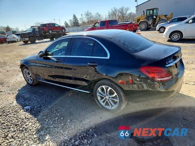 Drugie zdjęcie samochodu z przodu: 2015 MERCEDES-BENZ C 300 4MATIC VIN:55SWF4KB8FU034551 - miniatura