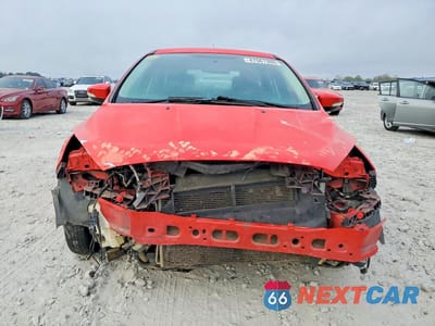 Piąte zdjęcie samochodu w środku: 2017 FORD FOCUS SE VIN:1FADP3K23HL268277 - miniatura