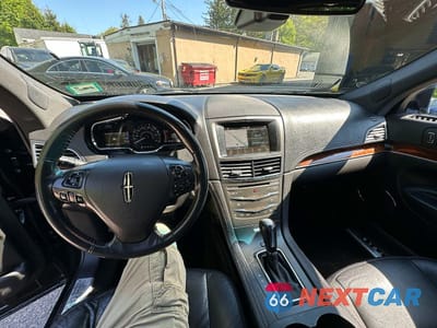 Zdjęcie 9 z 14 samochodu: 2018 LINCOLN TOWNHOUSE MKT VIN:2LMHJ5NK7JBL02473 - miniatura