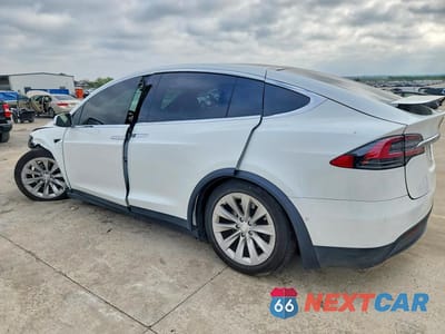 Drugie zdjęcie samochodu z przodu: 2020 TESLA MODEL X VIN:5YJXCAE29LF281601 - miniatura