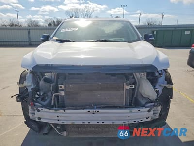 Piąte zdjęcie samochodu w środku: 2022 GMC ACADIA SLT VIN:1GKKNMLSXNZ104873 - miniatura