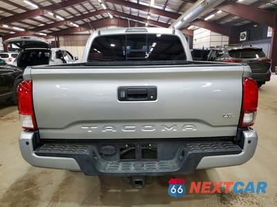 Zdjęcie 6 z 11 samochodu: 2019 TOYOTA TACOMA TRD OFF-ROAD VIN:3TMCZ5AN1KM229457 - miniatura