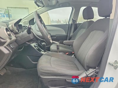 Zdjęcie 7 z 12 samochodu: 2014 CHEVROLET SONIC LT VIN:1G1JC5SH5E4198272 - miniatura