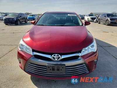 Piąte zdjęcie samochodu w środku: 2017 TOYOTA CAMRY XLE VIN:4T1BF1FK1HU663857 - miniatura