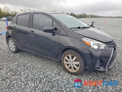 Czwarte zdjęcie samochodu z boku: 2015 TOYOTA YARIS 5-DOOR LE VIN:VNKKTUD39FA015358 - miniatura