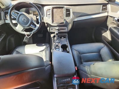 Zdjęcie 8 z 12 samochodu: 2021 VOLVO XC90 T5 MOMENTUM VIN:YV4102CK4M1680883 - miniatura