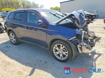 Czwarte zdjęcie samochodu z boku: 2015 MITSUBISHI OUTLANDER SE VIN:JA4AZ3A30FZ005508 - miniatura