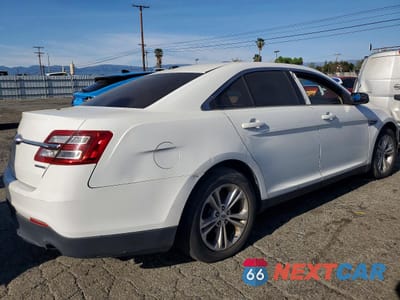 Trzecie zdjęcie samochodu z tyłu: 2019 FORD TAURUS SE VIN:1FAHP2D84KG106946 - miniatura