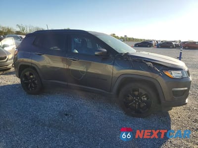 Czwarte zdjęcie samochodu z boku: 2020 JEEP COMPASS LATITUDE VIN:3C4NJCBB7LT158605 - miniatura