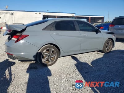 Trzecie zdjęcie samochodu z tyłu: 2023 HYUNDAI ELANTRA SEL VIN:KMHLS4AG5PU440126 - miniatura