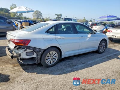 Trzecie zdjęcie samochodu z tyłu: 2019 VOLKSWAGEN JETTA S VIN:3VWC57BU8KM115868 - miniatura