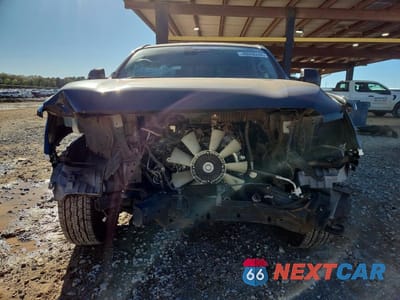 Piąte zdjęcie samochodu w środku: 2024 NISSAN TITAN SV VIN:1N6AA1EFXRN103489 - miniatura