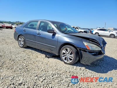 Czwarte zdjęcie samochodu z boku: 2007 HONDA ACCORD EX VIN:JHMCM56867C002113 - miniatura