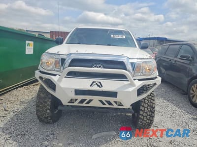 Piąte zdjęcie samochodu w środku: 2009 TOYOTA TACOMA V6 VIN:3TMLU42N19M027784 - miniatura
