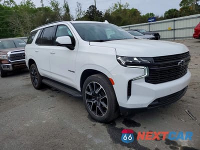 Czwarte zdjęcie samochodu z boku: 2023 CHEVROLET TAHOE C1500 RST VIN:1GNSCRKD5PR532250 - miniatura