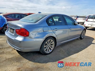 Trzecie zdjęcie samochodu z tyłu: 2011 BMW 328 I SULEV VIN:WBAPH5C50BA444873 - miniatura