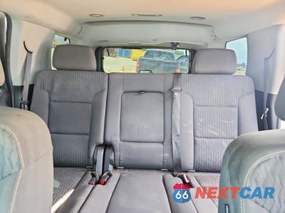 Zdjęcie 10 z 13 samochodu: 2019 CHEVROLET TAHOE C1500 LS VIN:1GNSCAKC2KR254330 - miniatura