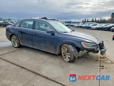 Czwarte zdjęcie samochodu z boku: 2018 VOLKSWAGEN PASSAT SE VIN:1VWBA7A35JC010320 - miniatura