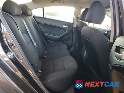 Zdjęcie 10 z 12 samochodu: 2017 KIA FORTE LX VIN:3KPFK4A77HE006162 - miniatura