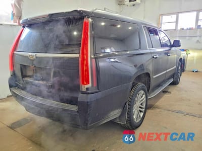 Czwarte zdjęcie samochodu z boku: 2017 CADILLAC ESCALADE ESV VIN:1GYS4GKJ3HR133302 - miniatura