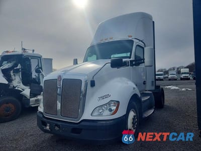 Drugie zdjęcie samochodu z przodu: 2020 KENWORTH T680 SEMI TRUCK VIN:1XKYA48XXLJ393159 - miniatura