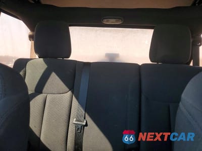 Zdjęcie 10 z 13 samochodu: 2014 JEEP WRANGLER VIN:1C4BJWDG2EL290392 - miniatura