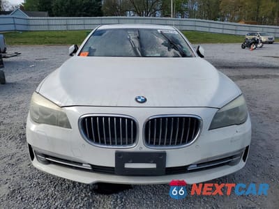Piąte zdjęcie samochodu w środku: 2013 BMW 740 LXI VIN:WBAYF4C56DD281538 - miniatura