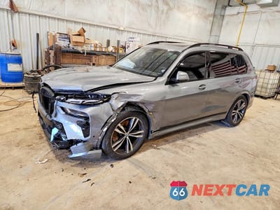 2025 BMW X7 XDRIVE40I 5UX23EM02S9Z45441 - główne zdjęcie licytacji z USA - miniatura
