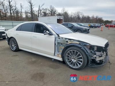 Czwarte zdjęcie samochodu z boku: 2023 MERCEDES-BENZ S500 VIN:W1K6G6DB0PA188016 - miniatura