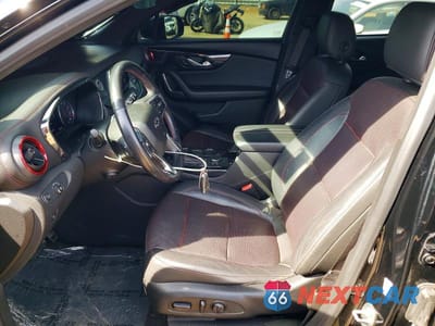 Zdjęcie 7 z 13 samochodu: 2019 CHEVROLET BLAZER RS VIN:3GNKBERSXKS704584 - miniatura