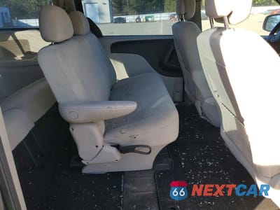 Zdjęcie 11 z 12 samochodu: 2012 DODGE GRAND CARAVAN SE VIN:2C4RDGBG3CR254133 - miniatura