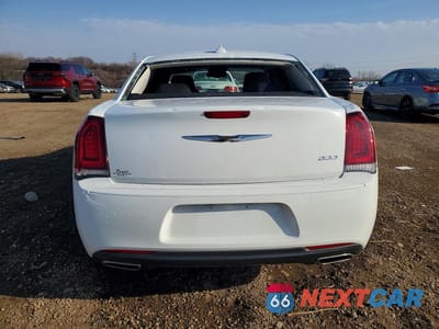 Zdjęcie 6 z 12 samochodu: 2020 CHRYSLER 300 TOURING VIN:2C3CCAAG6LH128205 - miniatura