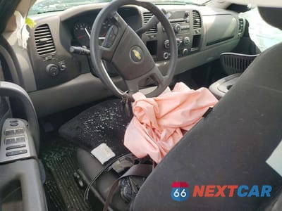 Zdjęcie 8 z 12 samochodu: 2011 CHEVROLET SILVERADO C1500 LS VIN:1GCRCREA3BZ259388 - miniatura
