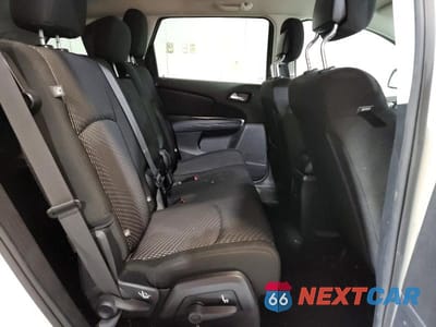 Zdjęcie 11 z 13 samochodu: 2020 DODGE JOURNEY SE VIN:3C4PDCAB7LT275487 - miniatura