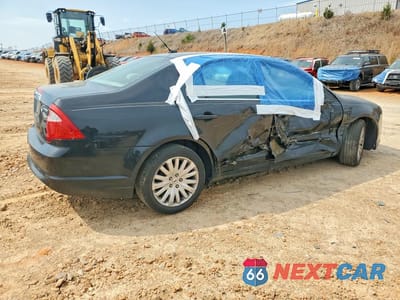 Trzecie zdjęcie samochodu z tyłu: 2010 FORD FUSION HYBRID VIN:3FADP0L32AR211422 - miniatura