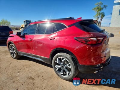 Drugie zdjęcie samochodu z przodu: 2019 CHEVROLET BLAZER RS VIN:3GNKBJRS5KS590146 - miniatura