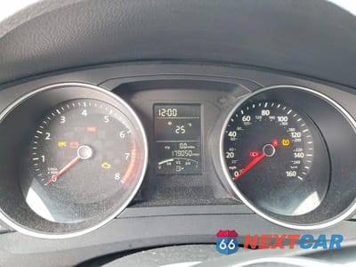 Zdjęcie 9 z 11 samochodu: 2015 VOLKSWAGEN JETTA BASE VIN:3VW1K7AJ4FM412603 - miniatura