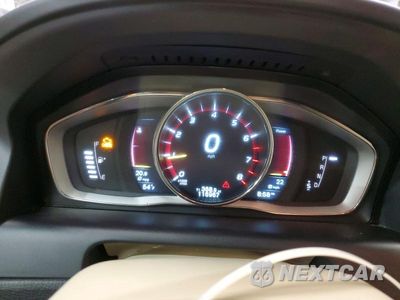 Zdjęcie 9 z 13 samochodu: 2015 VOLVO XC60 T5 PREMIER VIN:YV440MDK8F2741592 - miniatura