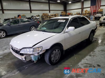 2000 HONDA ACCORD LX 1HGCG5641YA034682 - główne zdjęcie licytacji z USA - miniatura