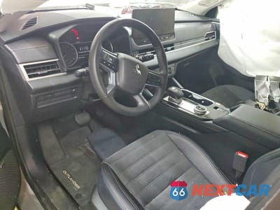 Zdjęcie 8 z 12 samochodu: 2025 MITSUBISHI OUTLANDER SE VIN:JA4J3VA85SZ032397 - miniatura