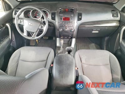Zdjęcie 8 z 12 samochodu: 2011 KIA SORENTO LX VIN:5XYKTDA21BG078016 - miniatura