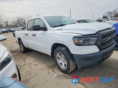 Czwarte zdjęcie samochodu z boku: 2023 RAM 1500 TRADESMAN VIN:1C6SRFCTXPN574391 - miniatura