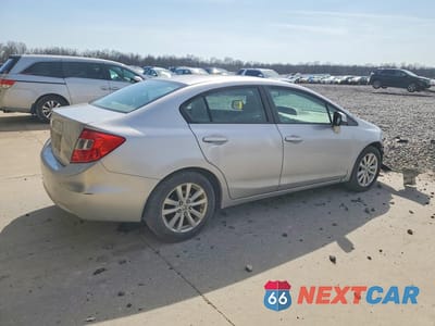 Trzecie zdjęcie samochodu z tyłu: 2012 HONDA CIVIC EX VIN:19XFB2F86CE009035 - miniatura