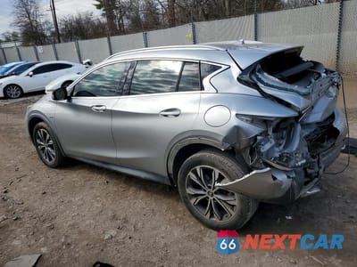 Drugie zdjęcie samochodu z przodu: 2018 INFINITI QX30 PREMIUM VIN:SJKCH5CR0JA046384 - miniatura