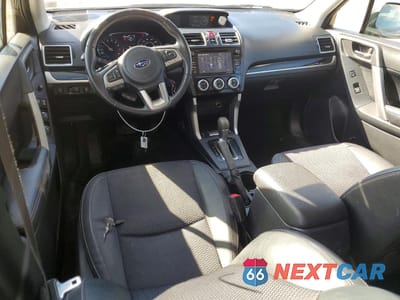 Zdjęcie 8 z 13 samochodu: 2018 SUBARU FORESTER 2.5I PREMIUM VIN:JF2SJAGC0JH550220 - miniatura