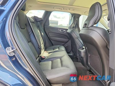 Zdjęcie 11 z 13 samochodu: 2022 VOLVO XC60 B5 MOMENTUM VIN:YV4L12RK1N1986745 - miniatura