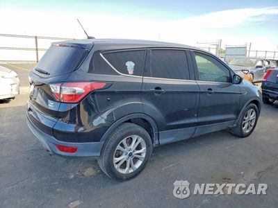 Trzecie zdjęcie samochodu z tyłu: 2017 FORD ESCAPE SE VIN:1FMCU9GD3HUD30357 - miniatura