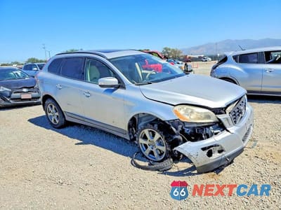 Czwarte zdjęcie samochodu z boku: 2010 VOLVO XC60 3.2 VIN:YV4960DZ9A2104486 - miniatura