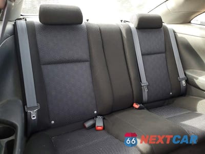 Zdjęcie 10 z 11 samochodu: 2005 TOYOTA CAMRY SOLARA SE SPORT V6 VIN:4T1CA38P25U049984 - miniatura